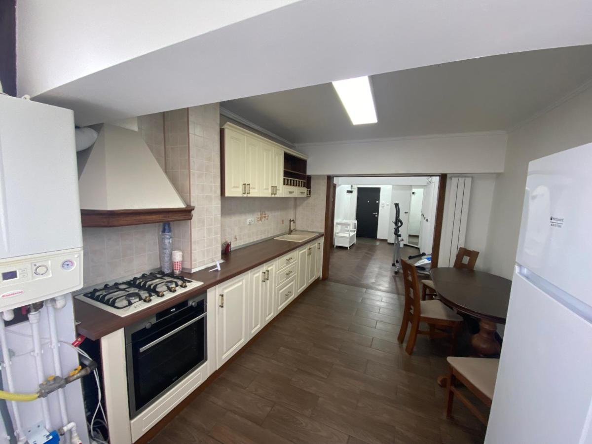 Violetta Apartament Buzau Exterior foto